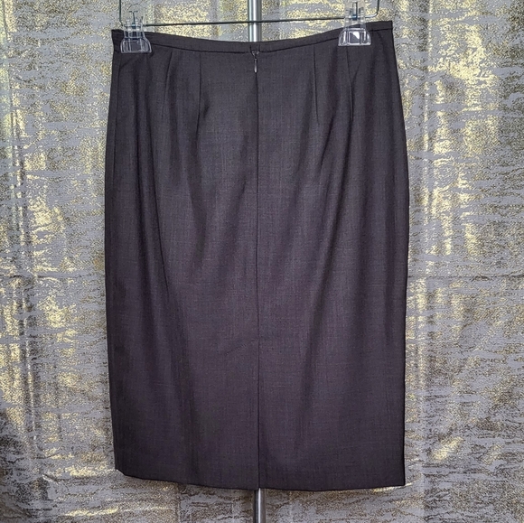 Calvin Klien Gray Blazer Skirt set size 2 - Picture 8 of 11